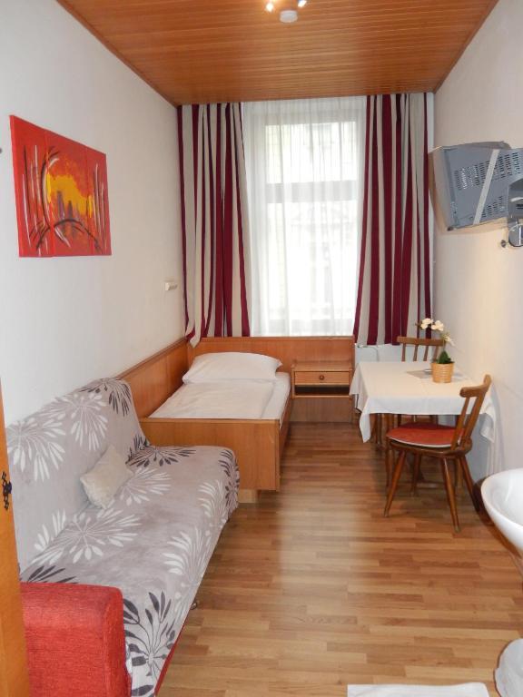 Hotel "Wilder Mann" Linz Quarto foto